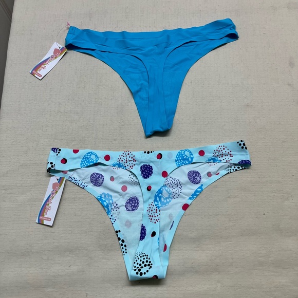 NWT Cheek Boss M lot of 2 thongs (2) - Picture 5 of 8